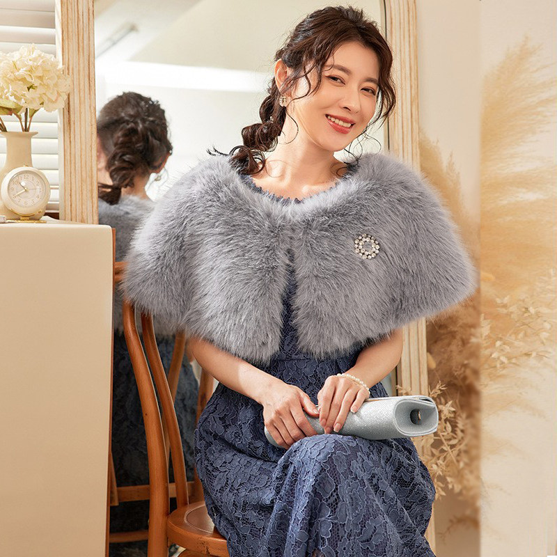 仿皮草毛毛披肩女秋冬季新娘婚纱斗蓬伴娘披风婚礼旗袍外搭88176
