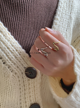 八月*简约女生百搭AUG韩版波浪