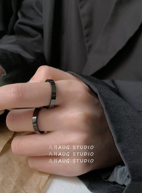 八月AUG百搭男女情侣黑色钛钢戒指潮酷ins网红风个性指环不易掉色