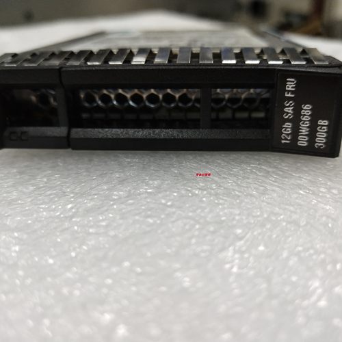 联想00WG685 00WG686 00WG689 300Gb 10K SAS 12Gb M5 X6原装硬盘