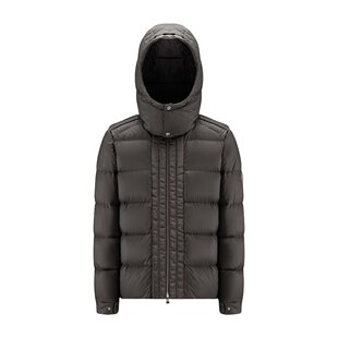 短款 Kerinci 男士 Moncler H20911A00244596FQ 盟可睐 羽绒服