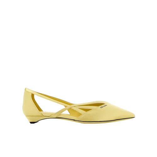 Prada 尖头芭蕾舞鞋 1F732N49F0150