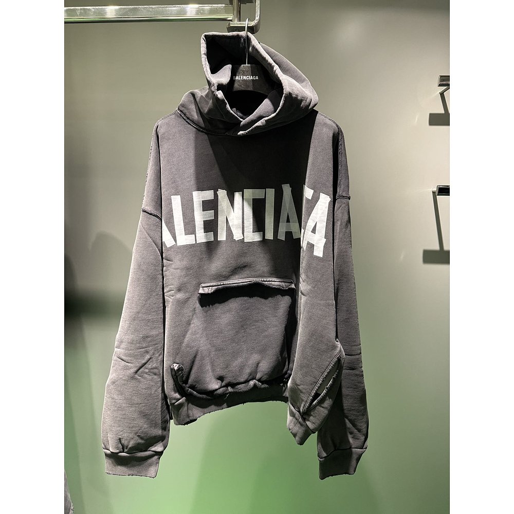 Balenciaga 巴黎世家 男士 口袋连帽卫衣 744441TRVK2