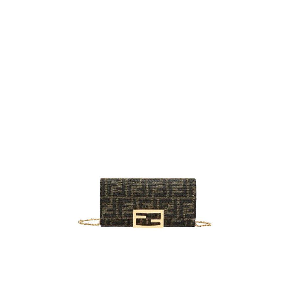 Fendi Baguette徽标链条钱包 8M0365A98P