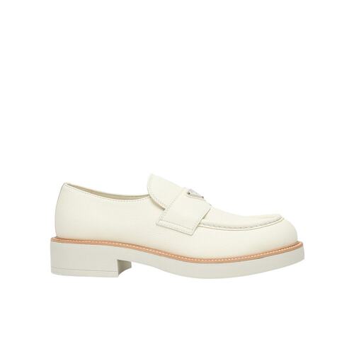 Prada 圆头乐福鞋 2DE144013F000