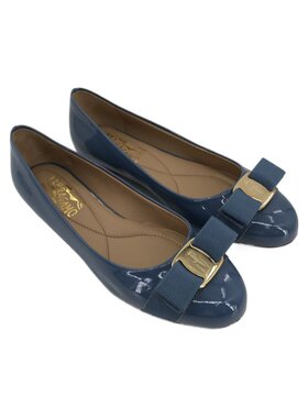 Salvatore Ferragamo 徽标细节芭蕾鞋 0592123VARINA