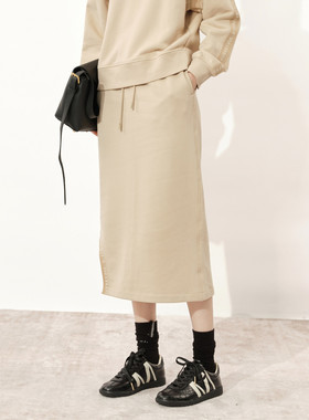 uti尤缇2024冬季新款 米咖色小众切割包臀裙女半身裙UJ410301970