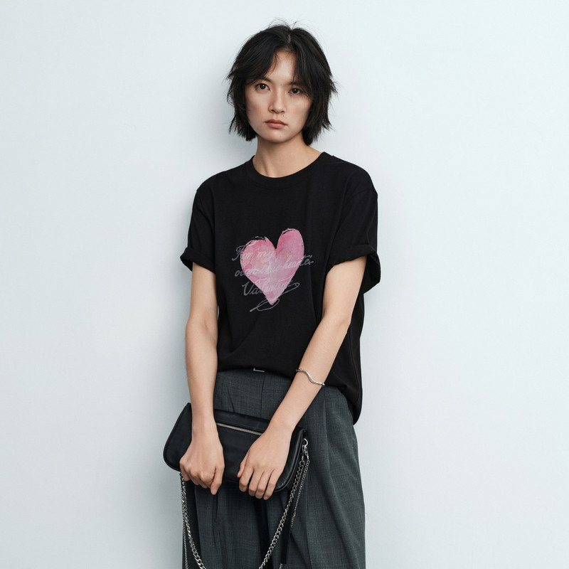 uti尤缇2026夏季新款 黑色休闲短袖印花T恤女棉上衣UL250116790