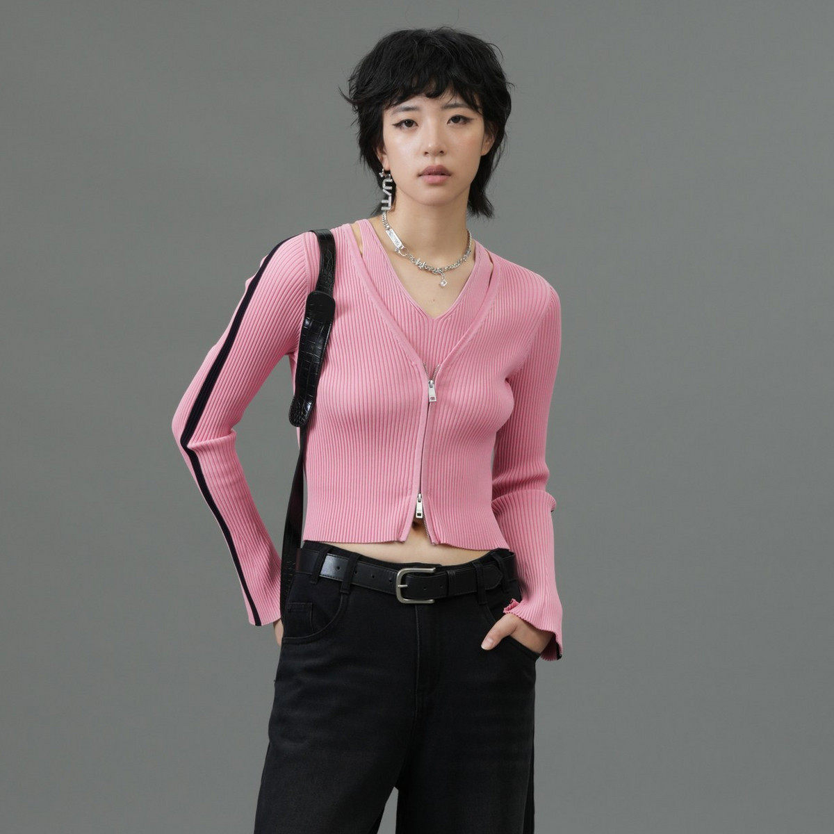 uti尤缇2025春季新款 粉色假两件短款修身针织毛衫女UK121131016