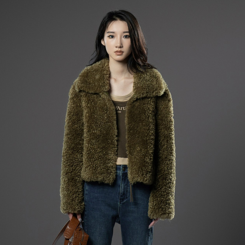 uti军绿色小卷毛短外套女