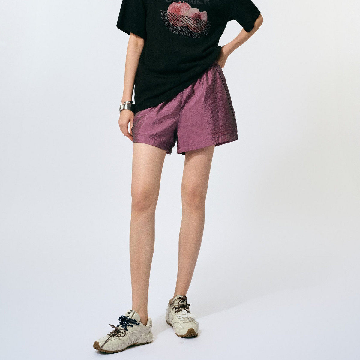 uti尤缇2025夏季新款玫红色阔腿防晒短裤女显瘦休闲裤UK230209012