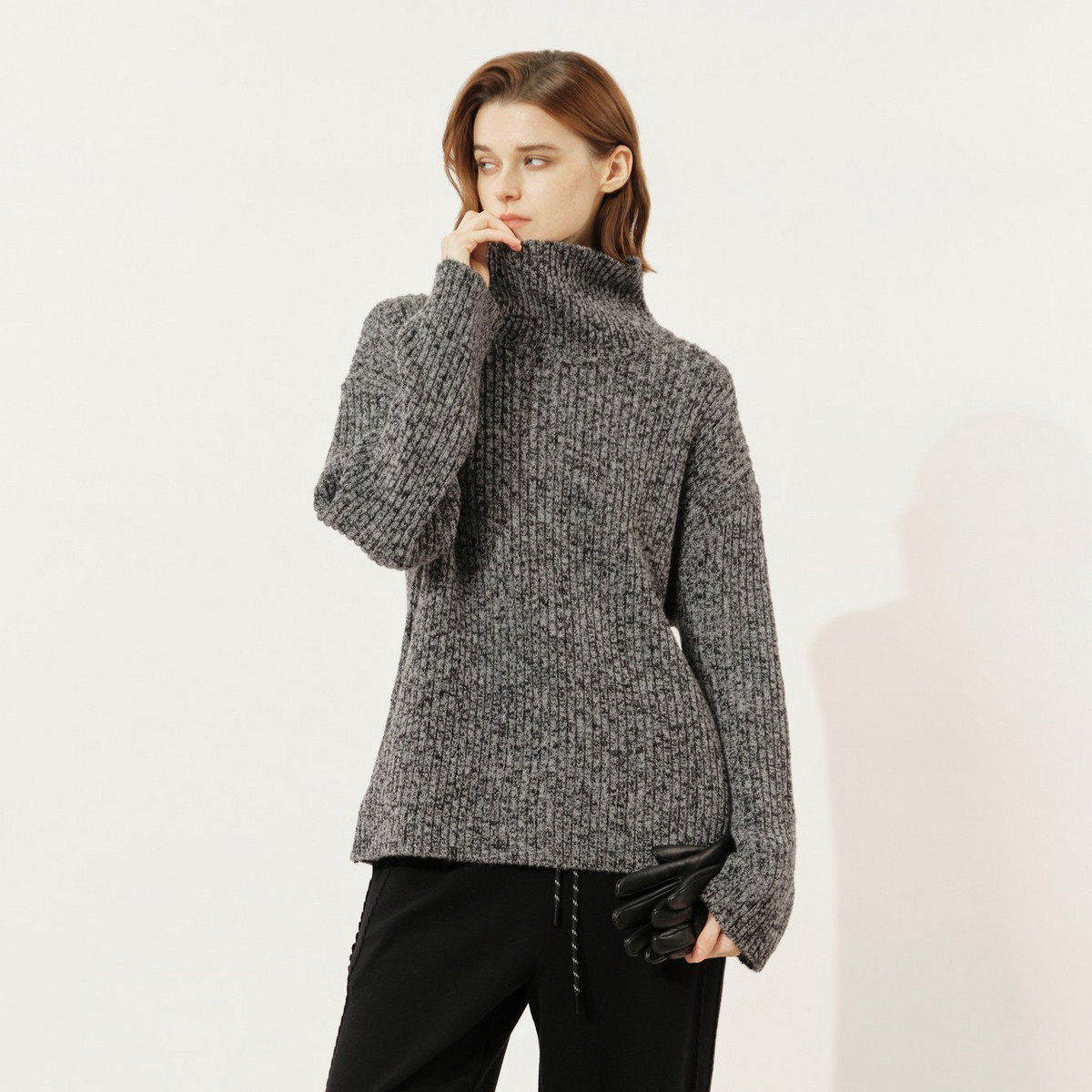 uti尤缇2025冬季新款 慵懒风柔软亲肤高领套头毛衫女UL4D1190483