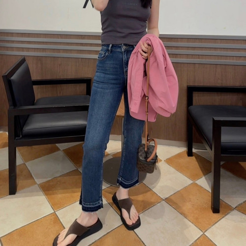 uti尤缇2025春季新款 水洗撞色牛仔裤女小脚裤MK141241819联名款