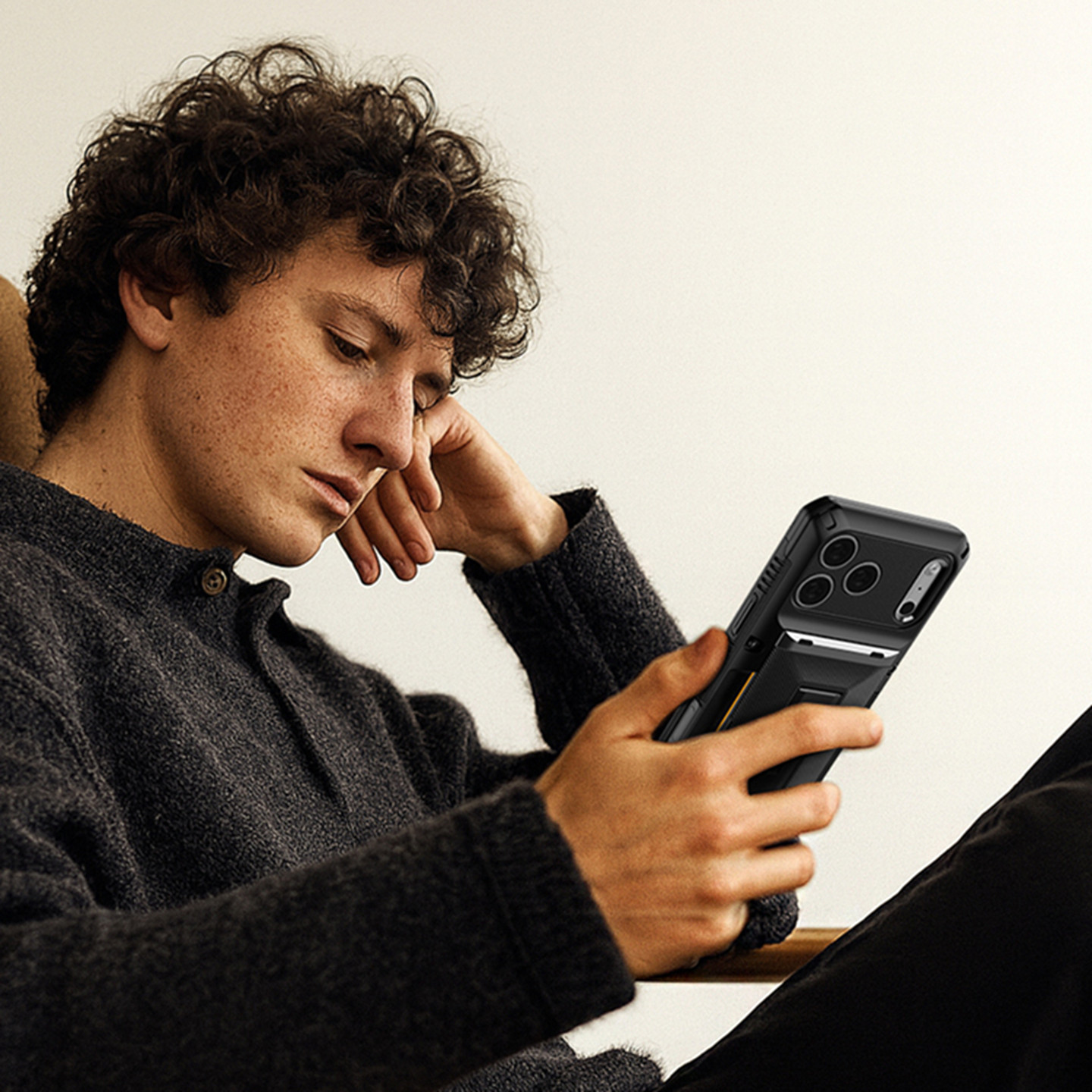 VRS可插卡防摔苹果17pro手机壳男