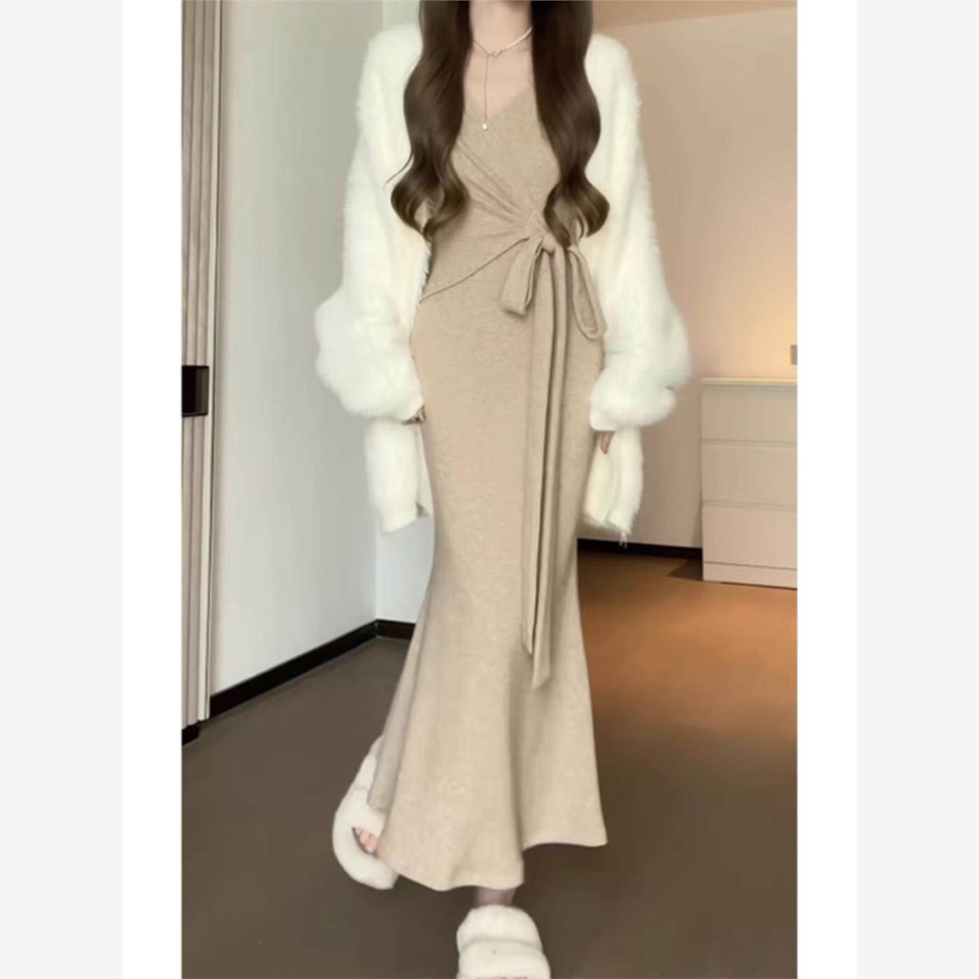 加码纯欲望内底针织鱼尾裙妇女春秋季微胖毫米修身看臀部毛衣长裙