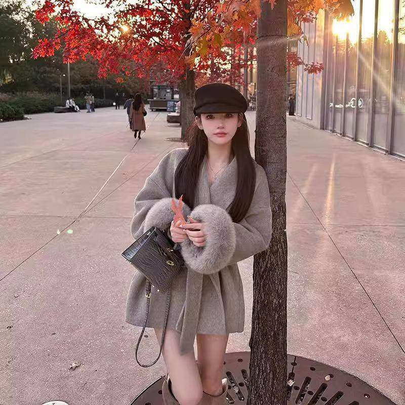 狐狸毛斗篷大衣 女款短款羊毛羊绒外套 适合小个子的韩系冬季外套,女装/女士精品,毛呢外套,淘宝优惠券,粉丝福利购,淘宝优惠卷