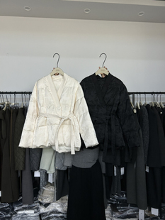 收腰女新中式 冬季 配腰带 提花设计感洋气保暖羽绒服外套 新款