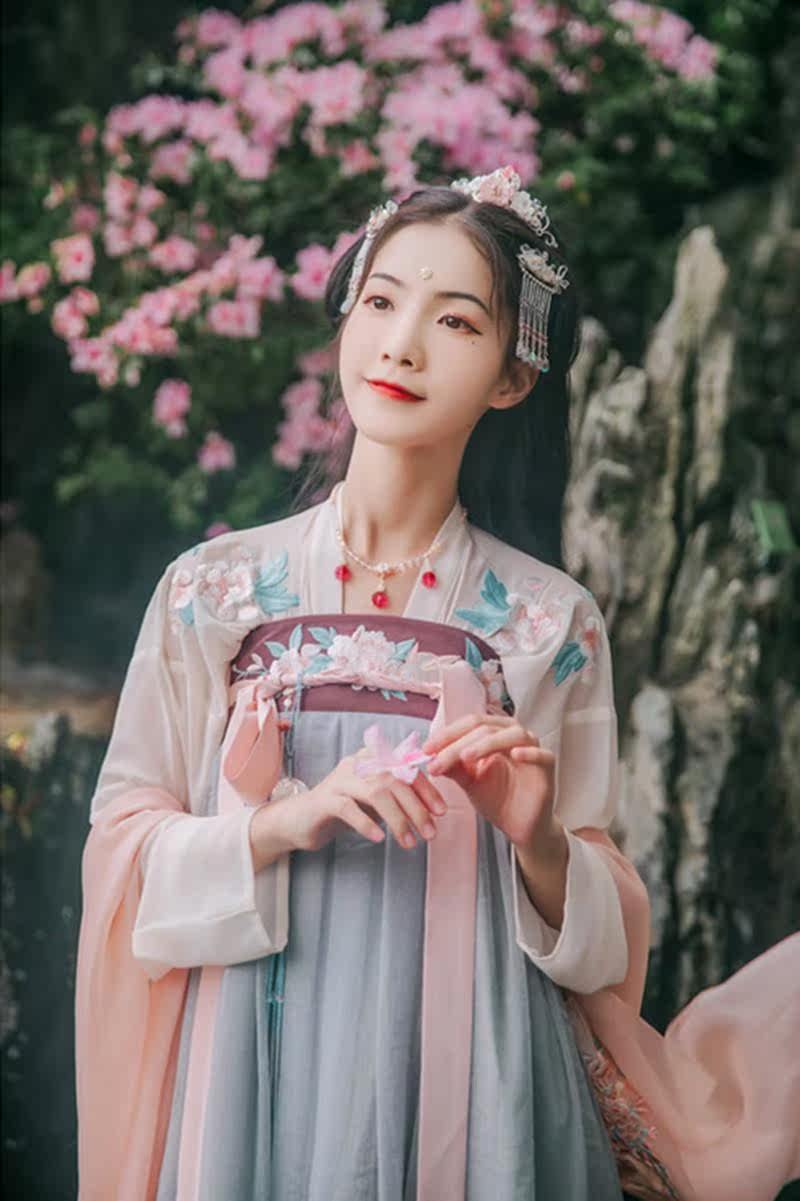 Petticoat Jiangnan Hanfu Wei-Jin period series Buso Princess Dress Tang Amanda Women's wear Tokgo Horse face skirtin the Women's clothing/Boutique , Costume/National costume/Stage costumes , National costume/Costumes  category - from Buy2taobao.com to provide professional Taobao agent buy service