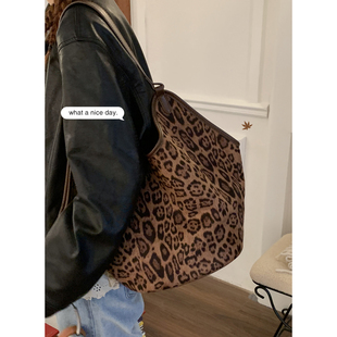 复古麂皮绒手提菜篮子包包女2025新款潮时尚韩国托特包大容量包