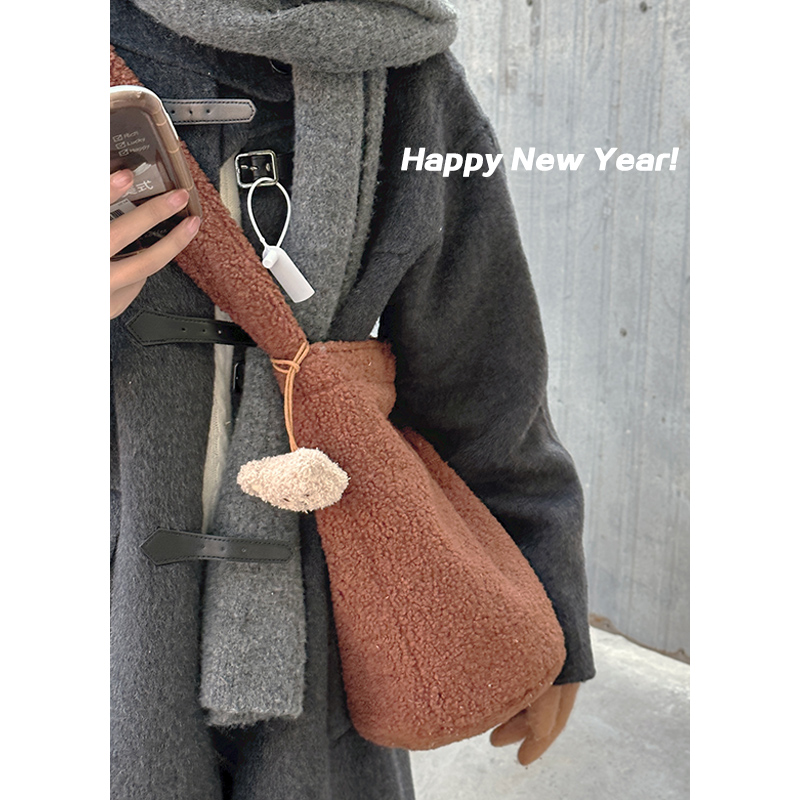 卡乐儿韩国毛绒水桶包