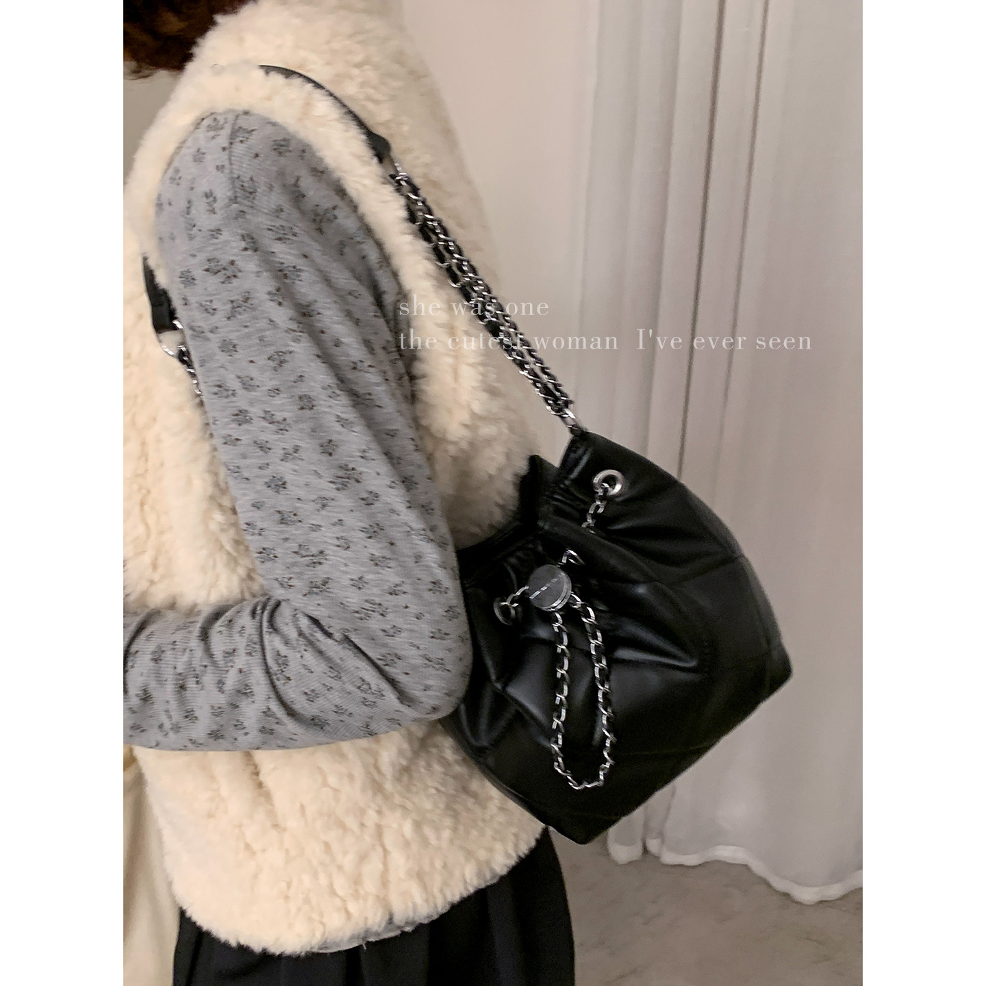 小香风菱格链条包包女2025新款潮时尚高级感水桶包百搭斜挎包,箱包皮具/热销女包/男包,通用款女包,淘宝优惠券,粉丝福利购,淘宝优惠卷