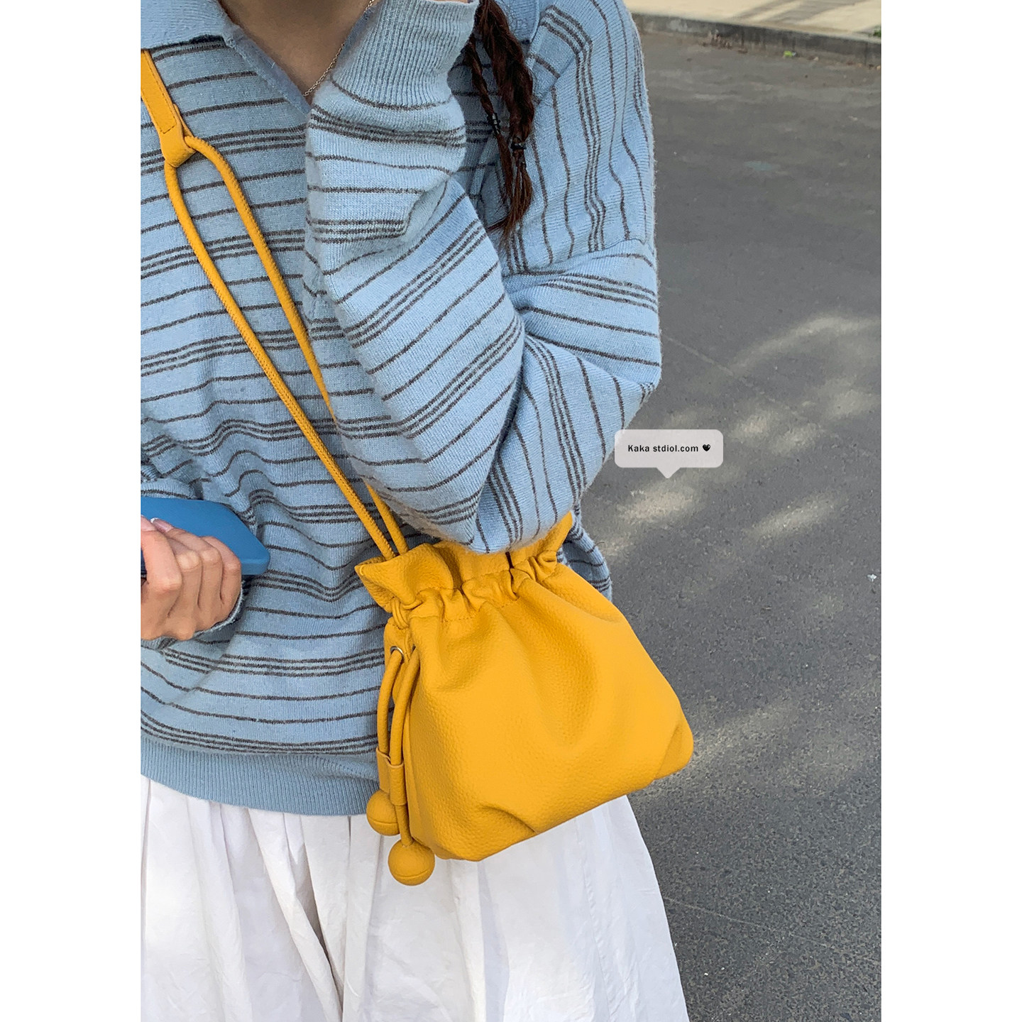 韩国抽绳福袋包包女2026新款潮时尚云朵包百搭单肩斜挎水桶包