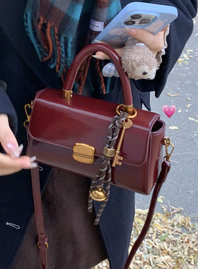 复古小众手提红色包包女2024新款潮时尚韩国小方包多功能斜挎包
