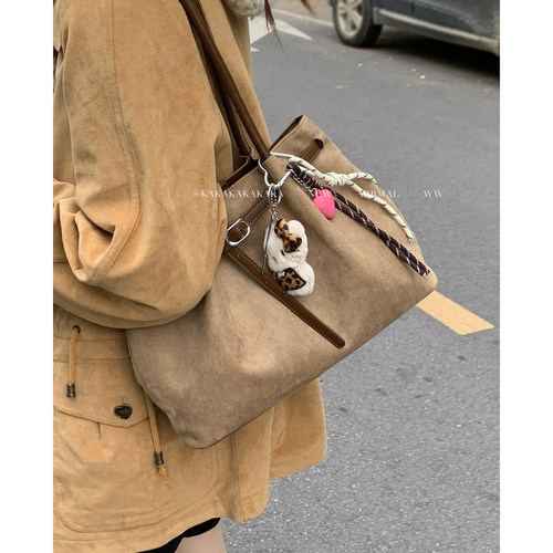 韩国麂皮绒腋下包大容量通勤包