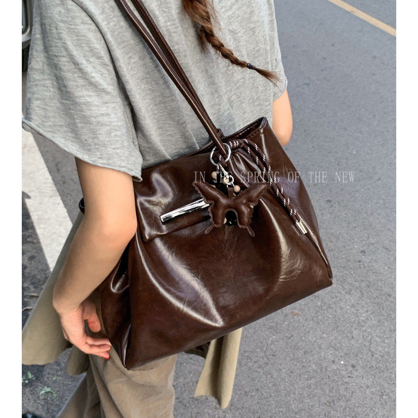 美拉德复古大容量包包女2026新款潮时尚韩版托特包百搭单肩通勤包