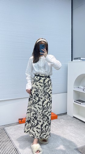 半身裙一字裙古典文艺刺绣