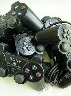 ps2震动黑色二手舒适正品游戏机
