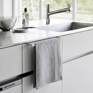 YAMAZAKI厨房毛巾架免打孔抽屉毛巾挂架厨柜门家用毛巾收纳置物架