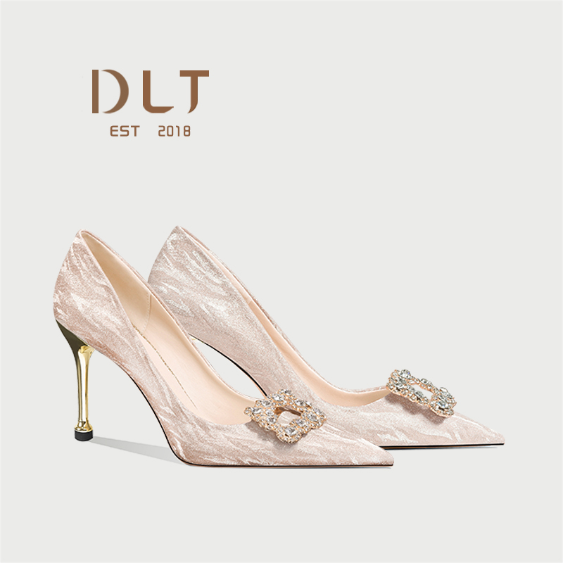 笛莲婷婚鞋新娘鞋专注舒适婚鞋