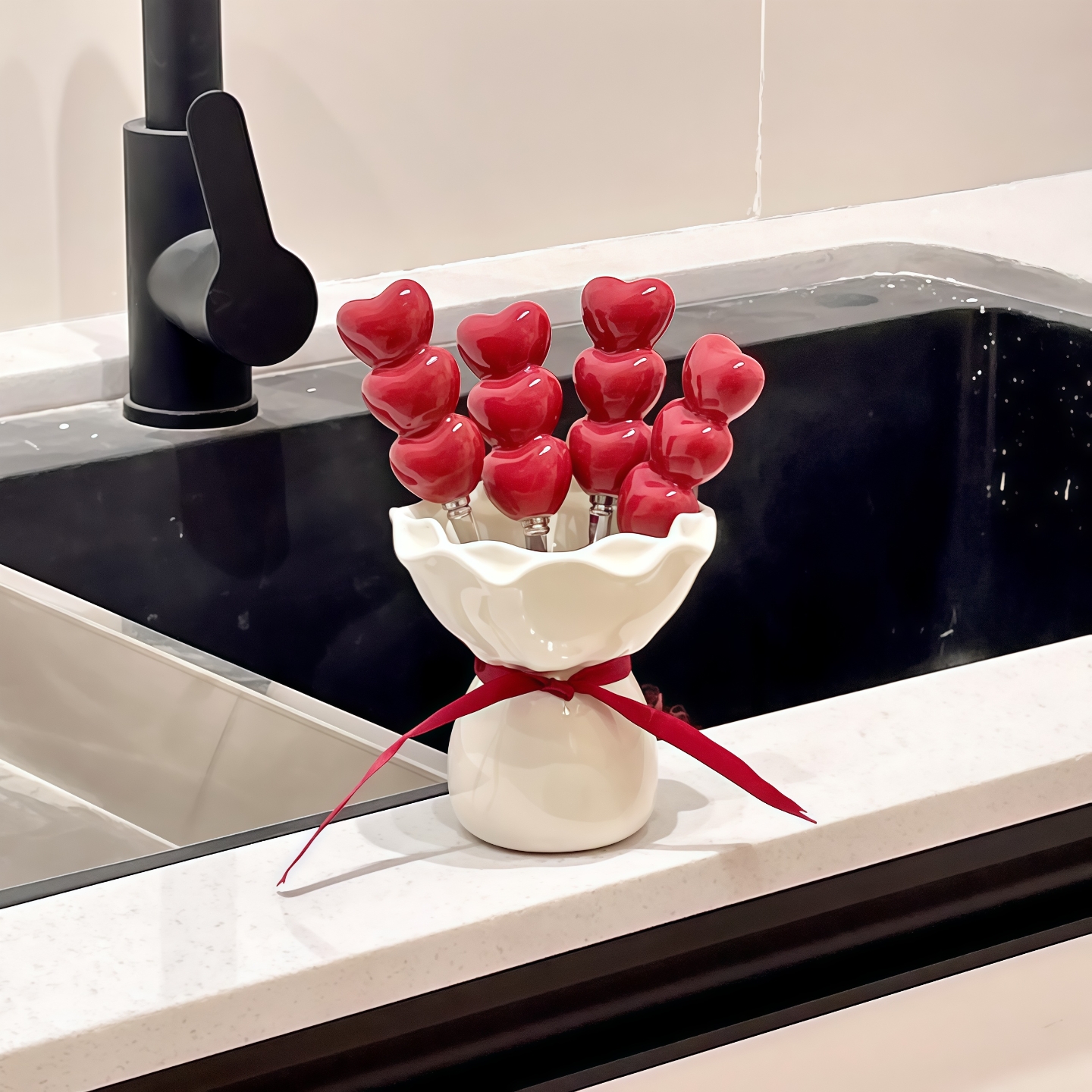 高颜值手捧花水果叉轻奢高级感不锈钢果叉套装食品级创意收纳罐