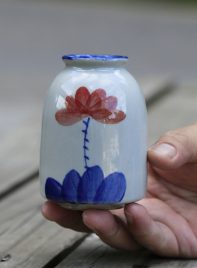 手绘青花莲荷迷你小花瓶