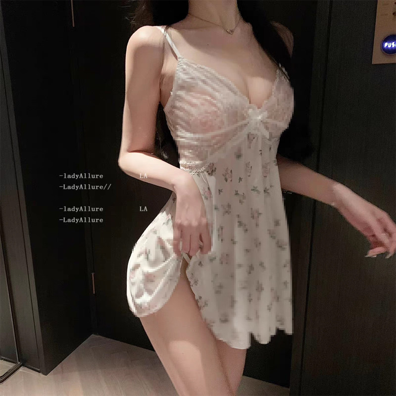 Nicelaisiii莫奈花园 带胸垫纯欲风碎花蕾丝睡裙性感吊带甜美睡衣