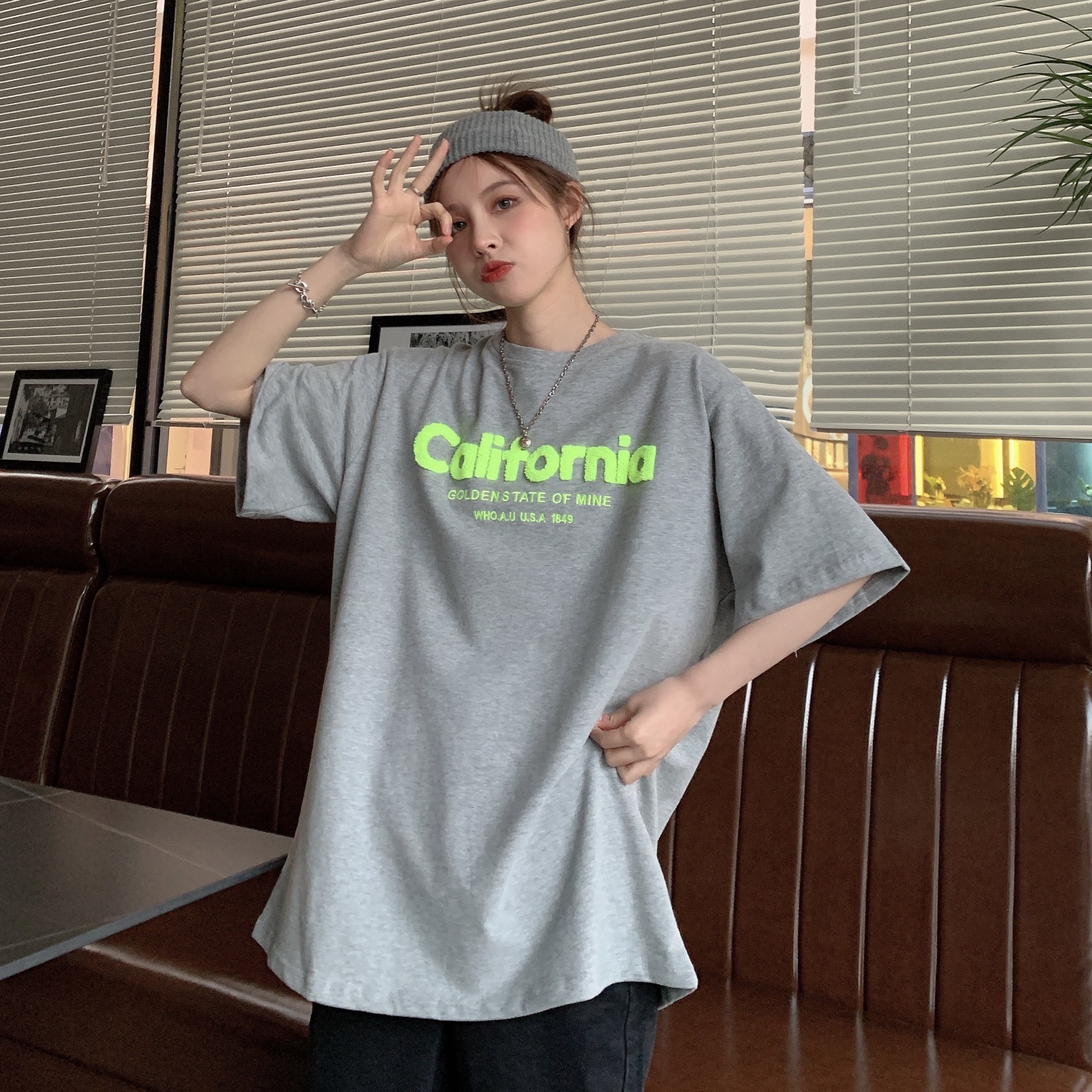 Korean loose BF casual personality embroidered letter bottomed Shirt Short Sleeve T-Shirt women's wear