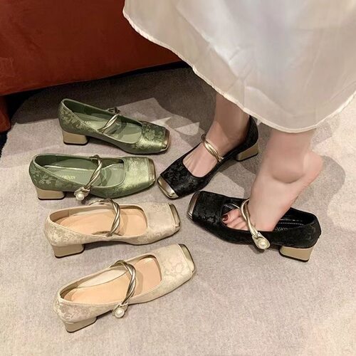 【翘颜品牌】2025新款时尚百搭舒适浅口国风复古软底单鞋女鞋332