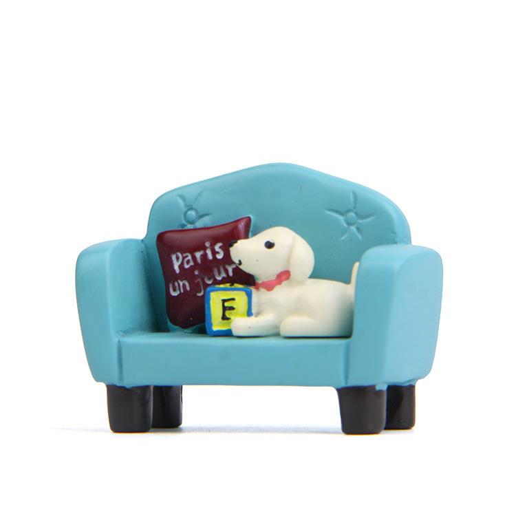 树脂卡通小狗蓝沙发微景观苔藓多肉小清新花插拍摄道具桌面小摆件