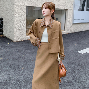 卡其色韩系小香风毛呢套装裙女春秋2025新款气质轻熟半身裙两件套