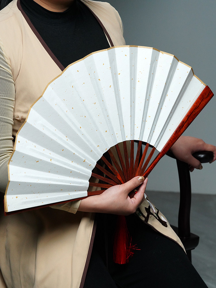 인도 작은 잎 붉은 백단 팬 여름 접는 팬 중국 스타일 고대 스타일 공백 마호가니 HANFU 팬 문화 놀이 접는 팬 중국 스타일