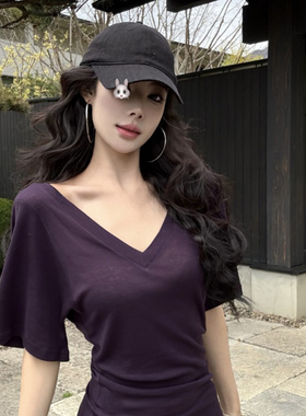 紫色大领口正肩收腰短袖t恤女夏季蝙蝠袖v领修身半袖体恤辣妹上衣