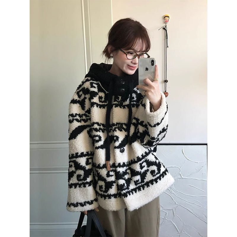 费尔岛连帽羊羔毛毛衣外套女秋冬慵懒风宽松软糯针织开衫上衣加厚