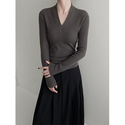 气质v领针织打底衫修身内搭上衣