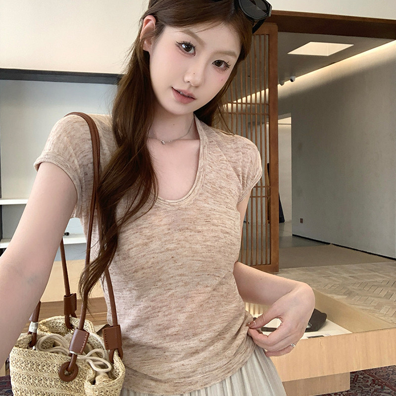 韩系u领冰丝针织短袖女夏季穿搭大领口小飞袖绝美修身显瘦t恤上衣