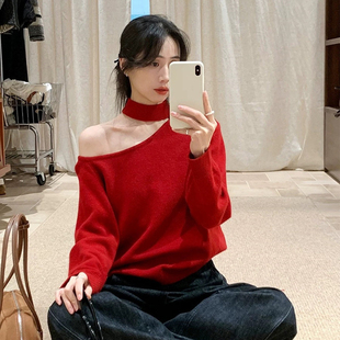 红色一字斜肩挂脖针织衫女秋冬高级感宽松内搭打底衫毛衣露肩上衣