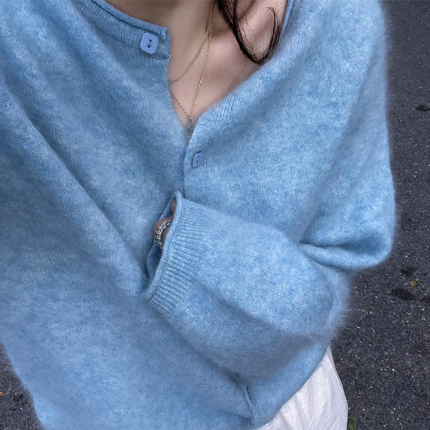 蓝色温柔风卷边圆领针织开衫女秋