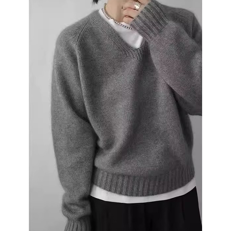 复古灰色V领针织羊绒衫女秋冬慵懒宽松软糯短款毛衣打底上衣套头