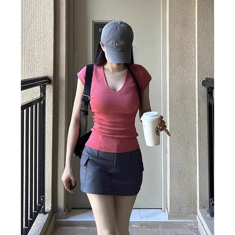 深V低领玫红色短袖T恤女夏季辣妹紧身正肩小飞袖冰丝针织体恤上衣