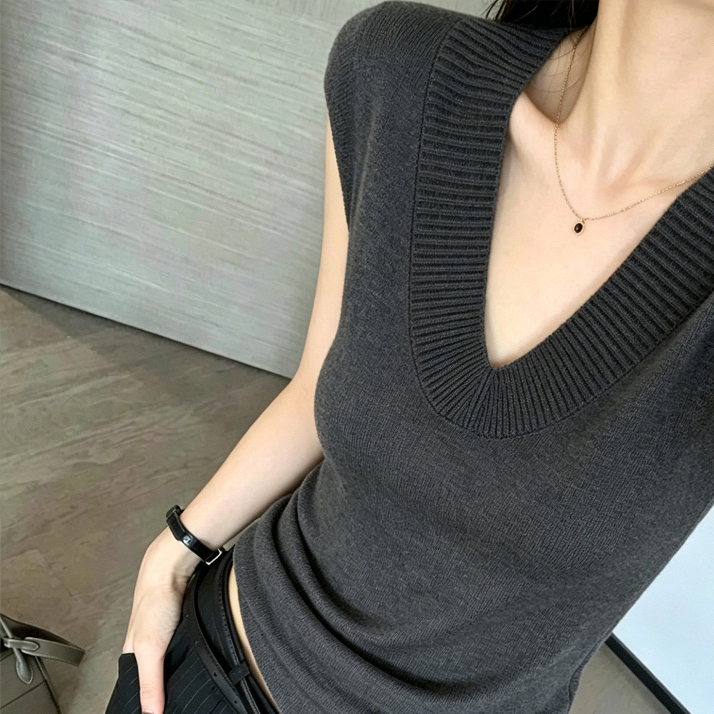 老钱风v领小飞袖针织衫修身上衣